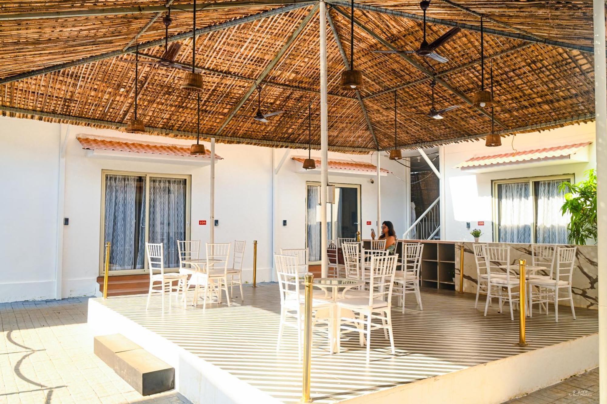 Morjim Beach Villa Kültér fotó